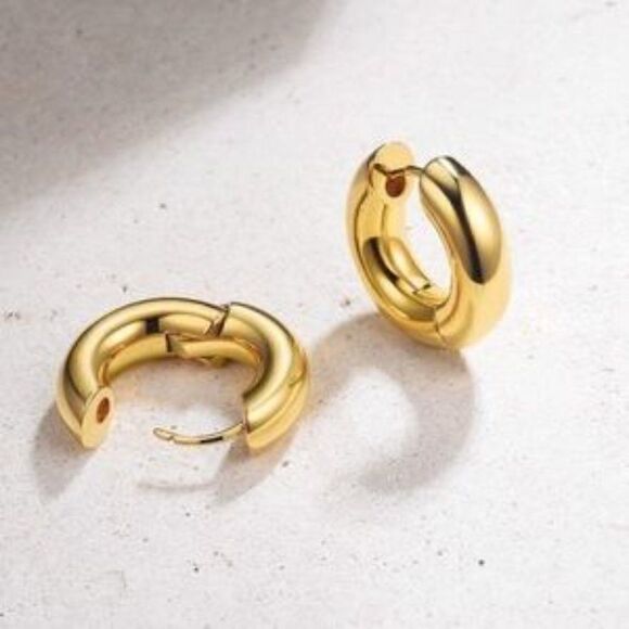 New 14K Gold Plated Chunky Tiny Hoop Earrings - Picture 4 of 5